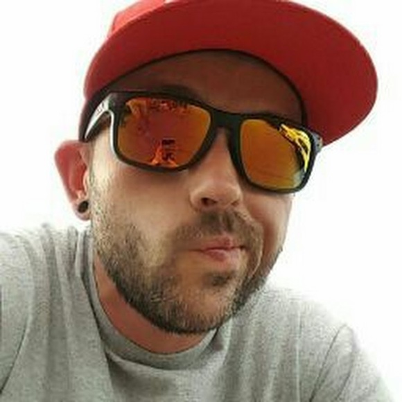 Meet your Posher, Jeremy - Picture 1 of 1